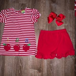 Whimsy 2 piece boutique set nwot  girls 8/10